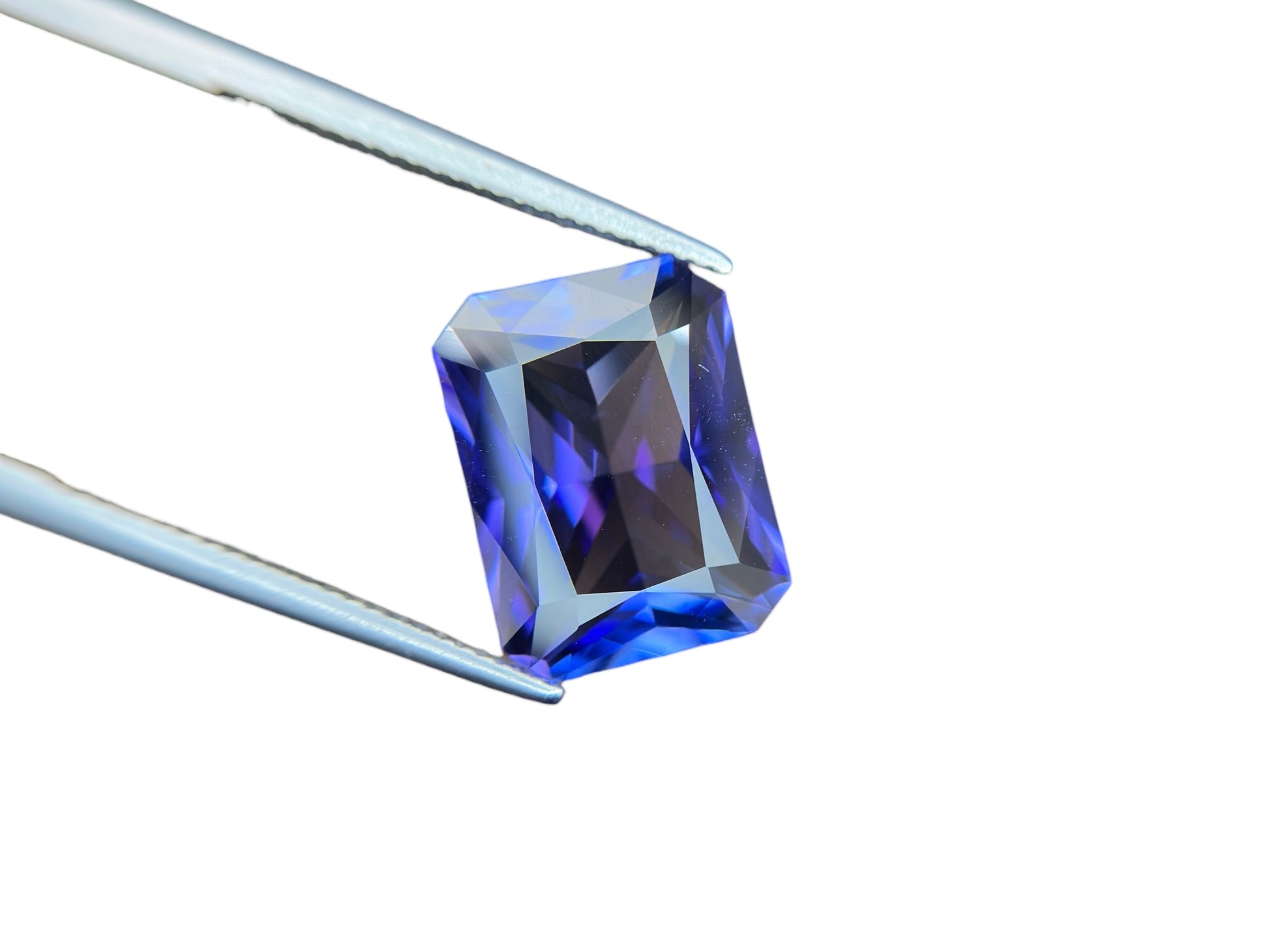 11.33 CT NATURAL NO HEAT TANZANITE WITH INTENSE PURPLE COLOR