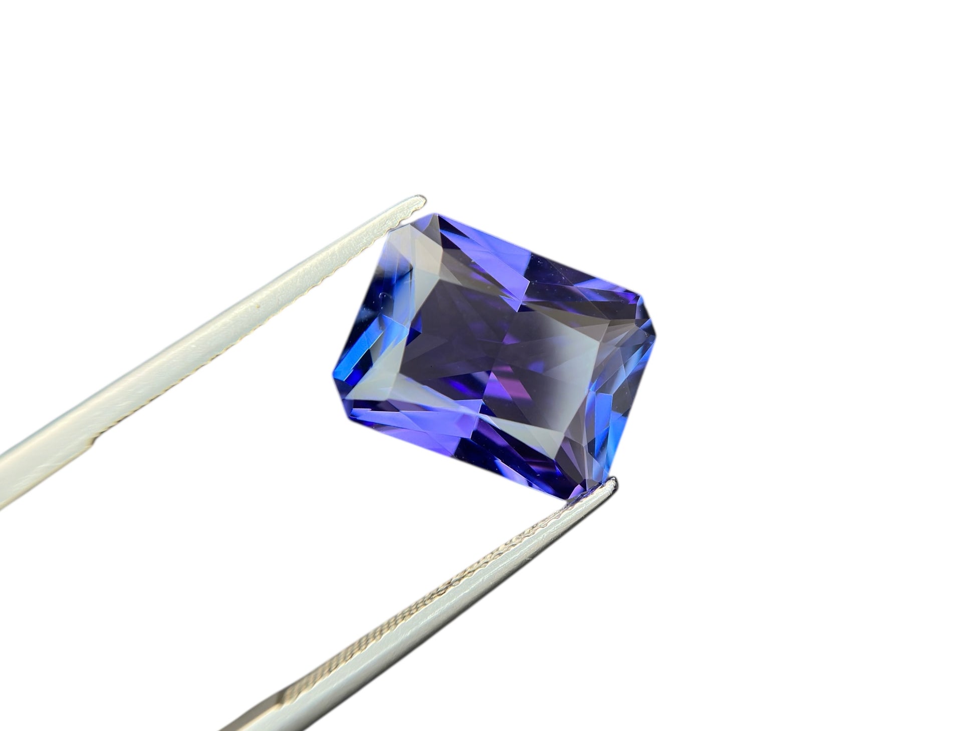 11.33 CT NATURAL NO HEAT TANZANITE WITH INTENSE PURPLE COLOR