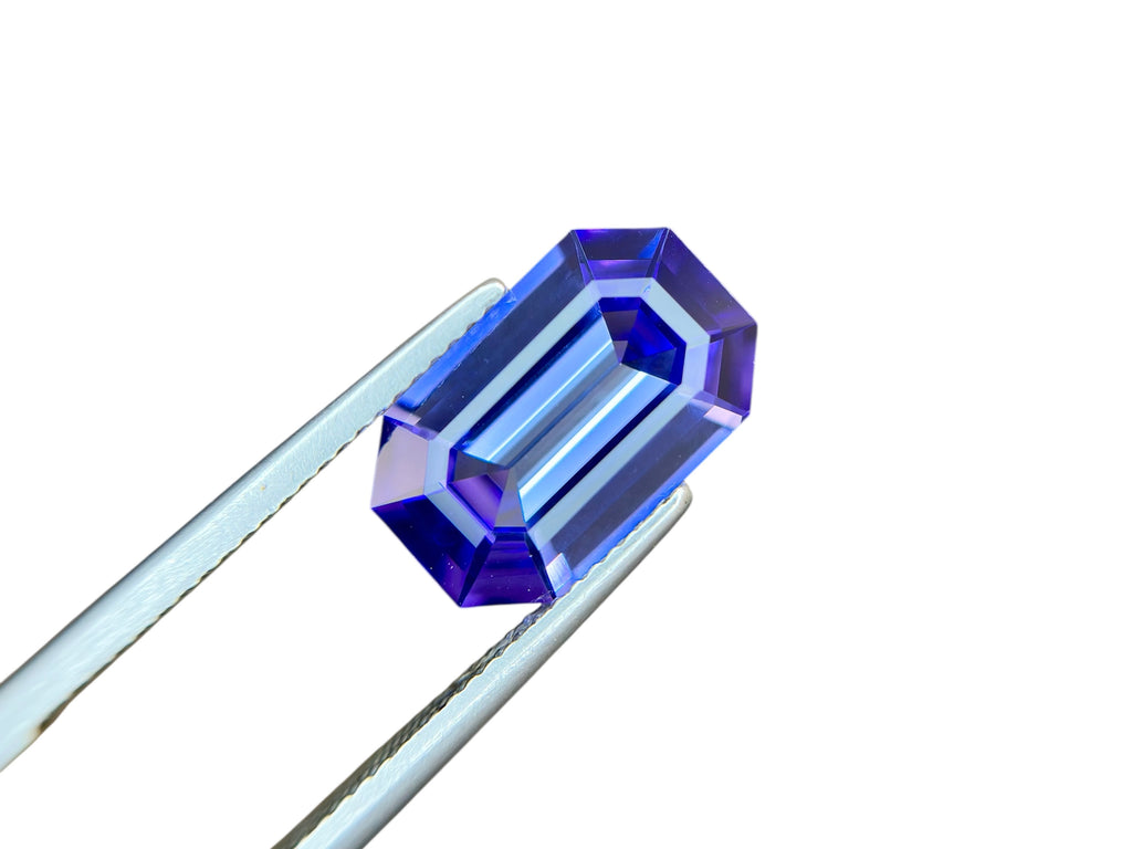 5.53 CT NATURAL NO HEAT TANZANITE WITH INTENSE PURPLE COLOR
