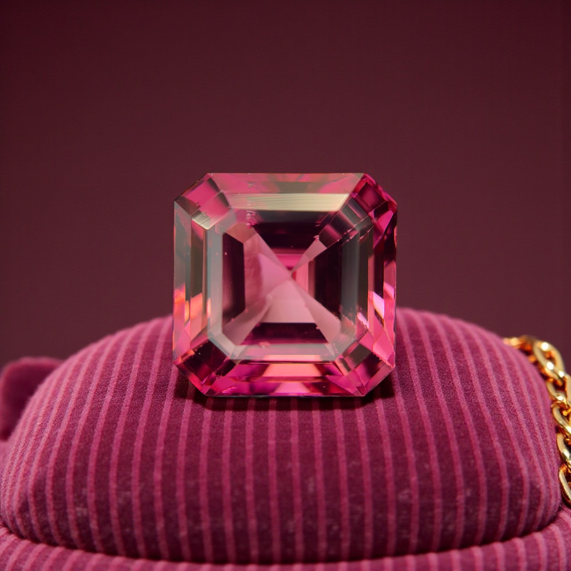 11.70 CT NATURAL RUBELLITE PERFECT EMERALD CUT