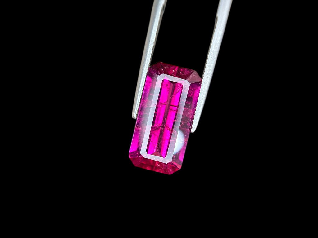 9.87 CT NATURAL RUBELLITE PERFECT EMERALD CUT