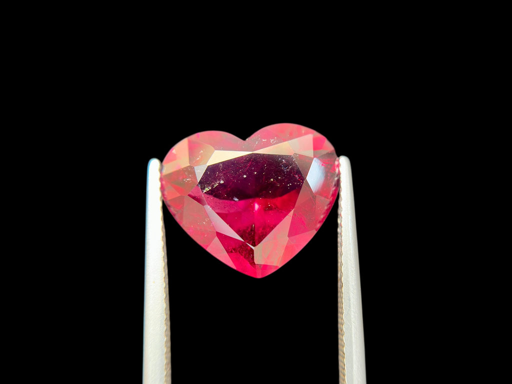 8.65 CT NATURAL RUBELLITE PERFECT HEART CUT