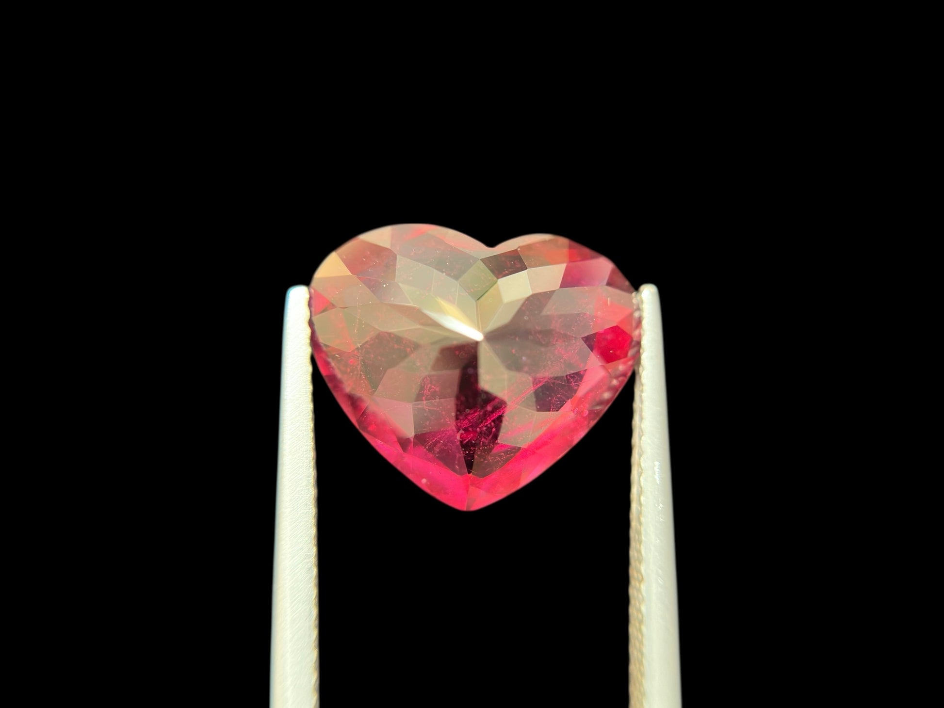 8.65 CT NATURAL RUBELLITE PERFECT HEART CUT