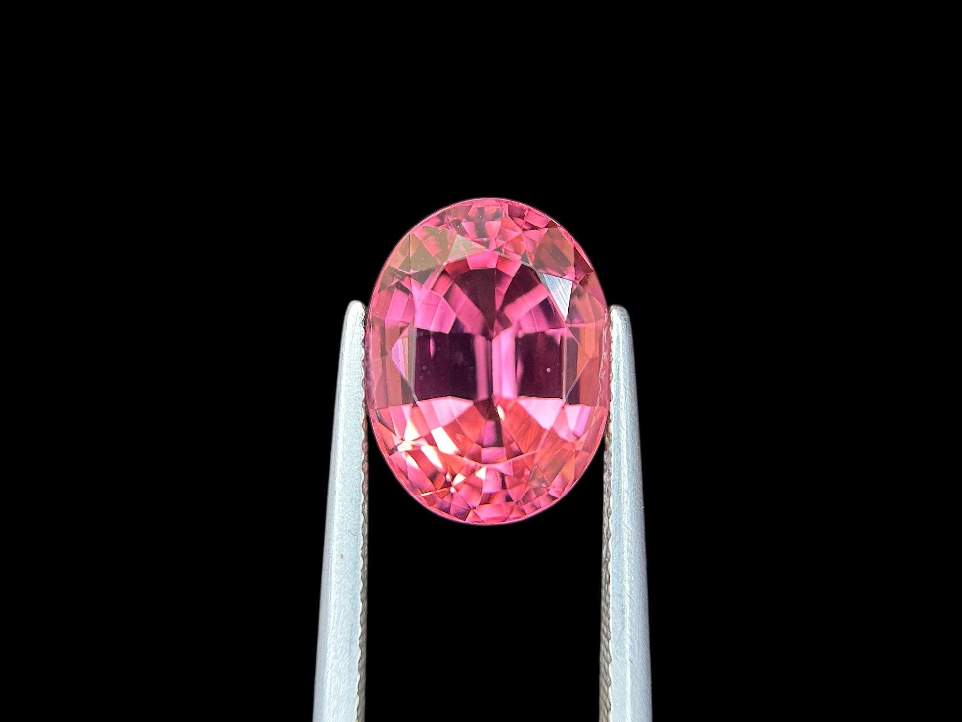 7.56 CT NATURAL RUBELLITE PERFECT OVAL CUT