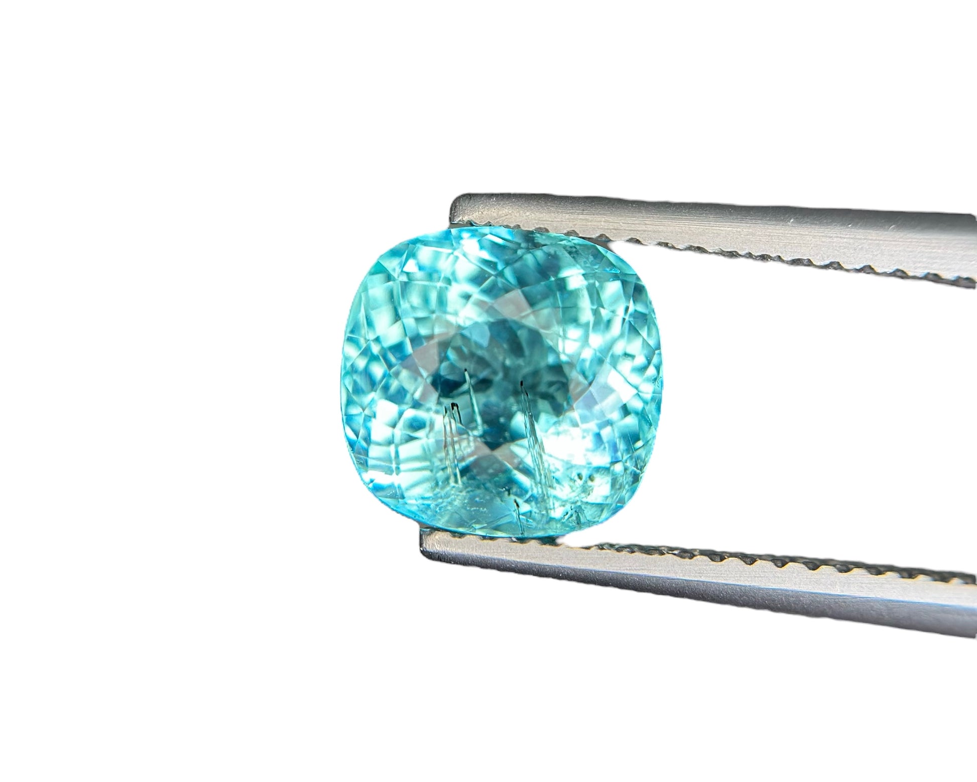 3.82 CT NEON BLUE NATURAL PARAIBA TOP QUALITY