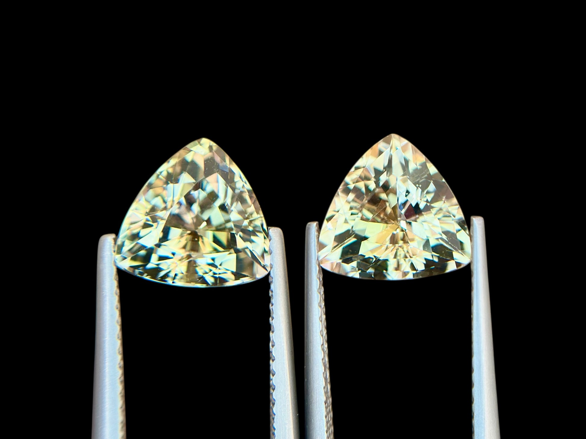 5.78 CT NO HEAT TANZANITE AMAZING PAIR WITH INTENSE YELLOW COLOR