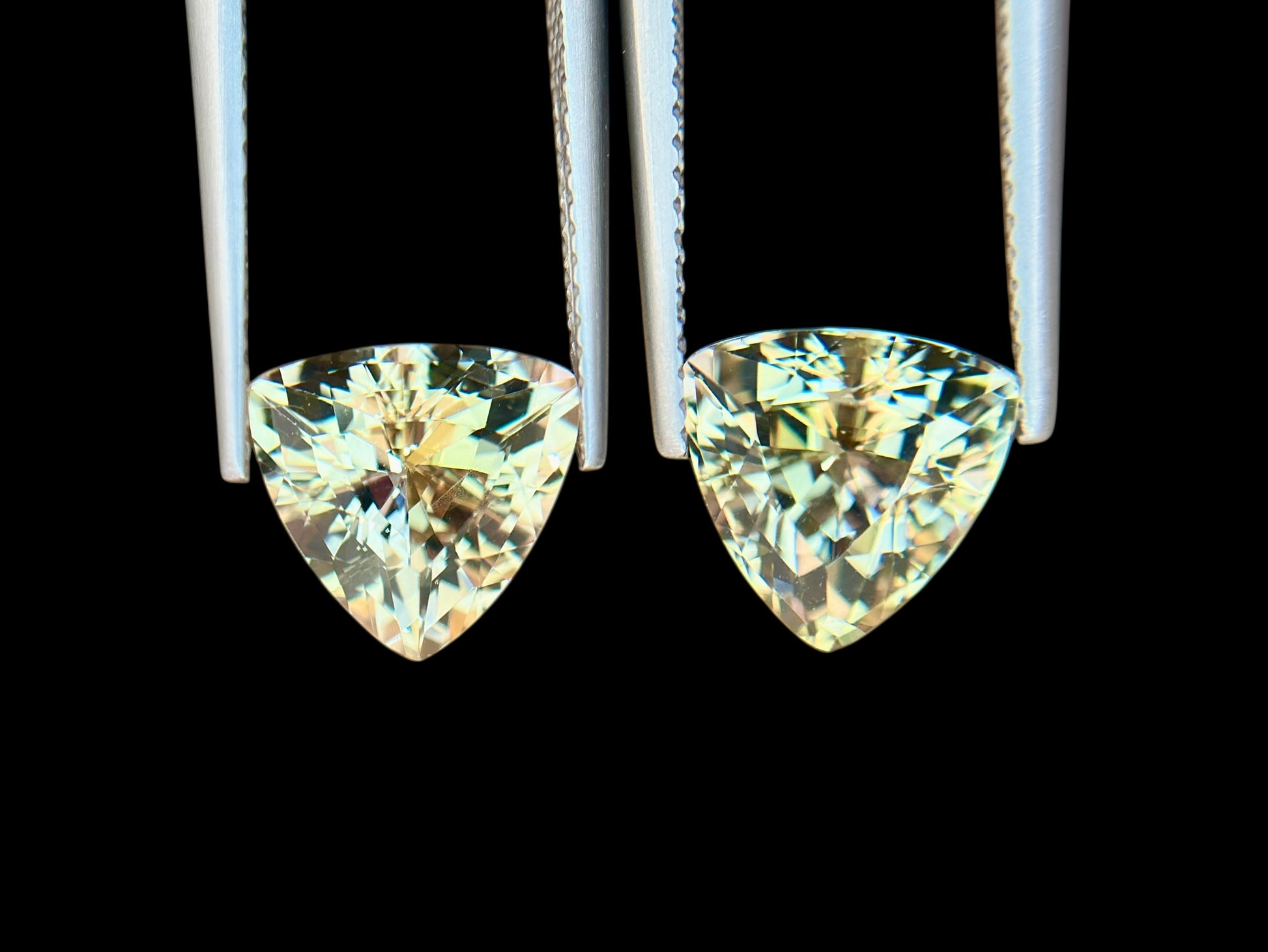 5.78 CT NO HEAT TANZANITE AMAZING PAIR WITH INTENSE YELLOW COLOR