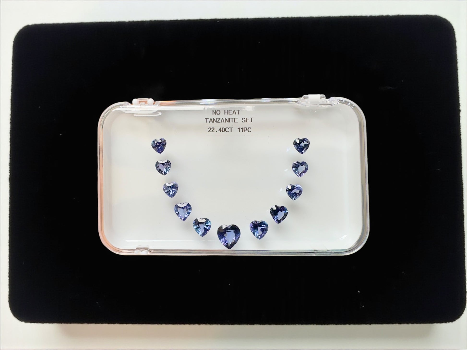 22.40 CT NATURAL NO HEAT HEART SHAPE TANZANITE SET
