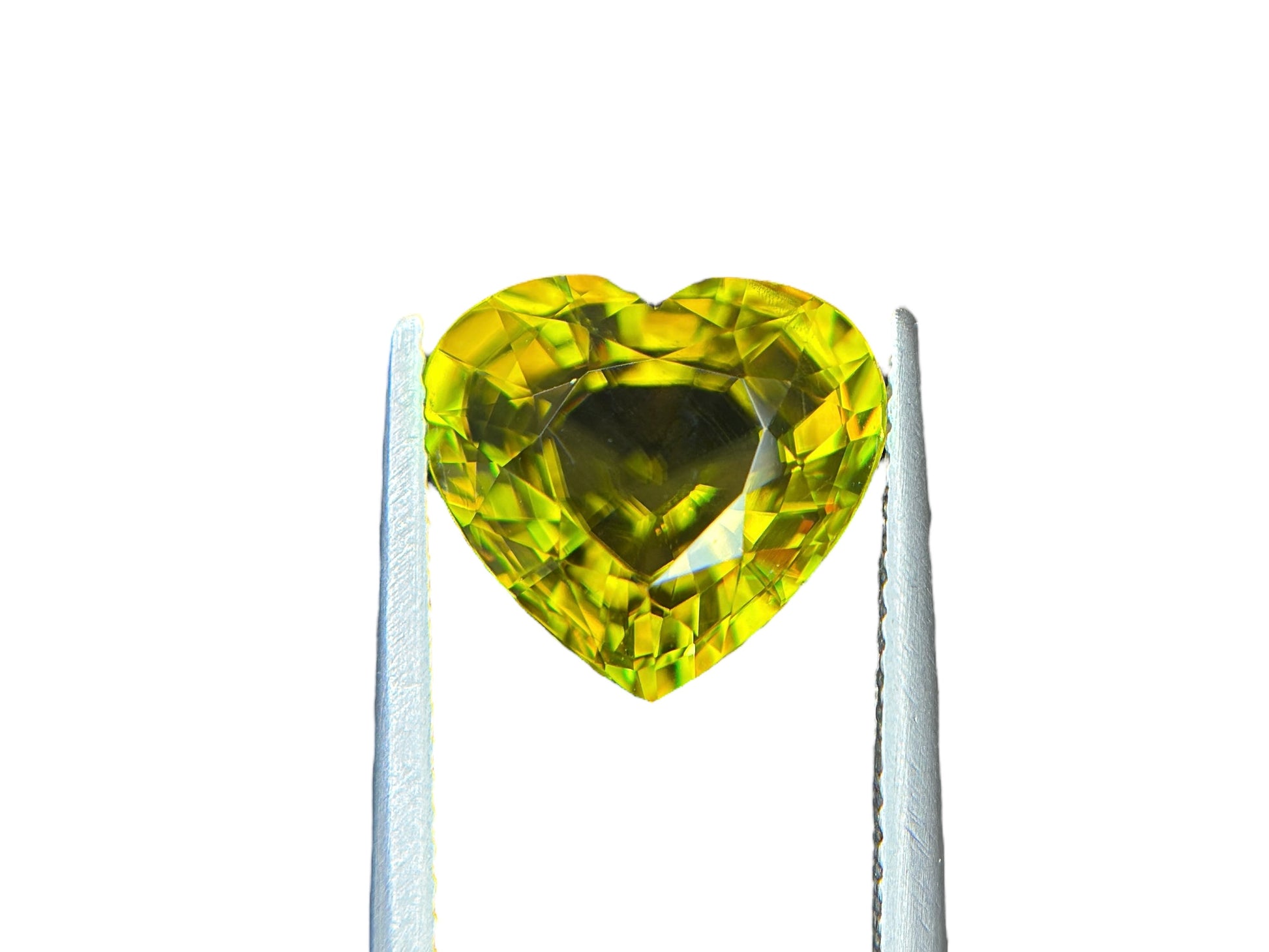 5.65 CT NATURAL TITANIUM SPHENE