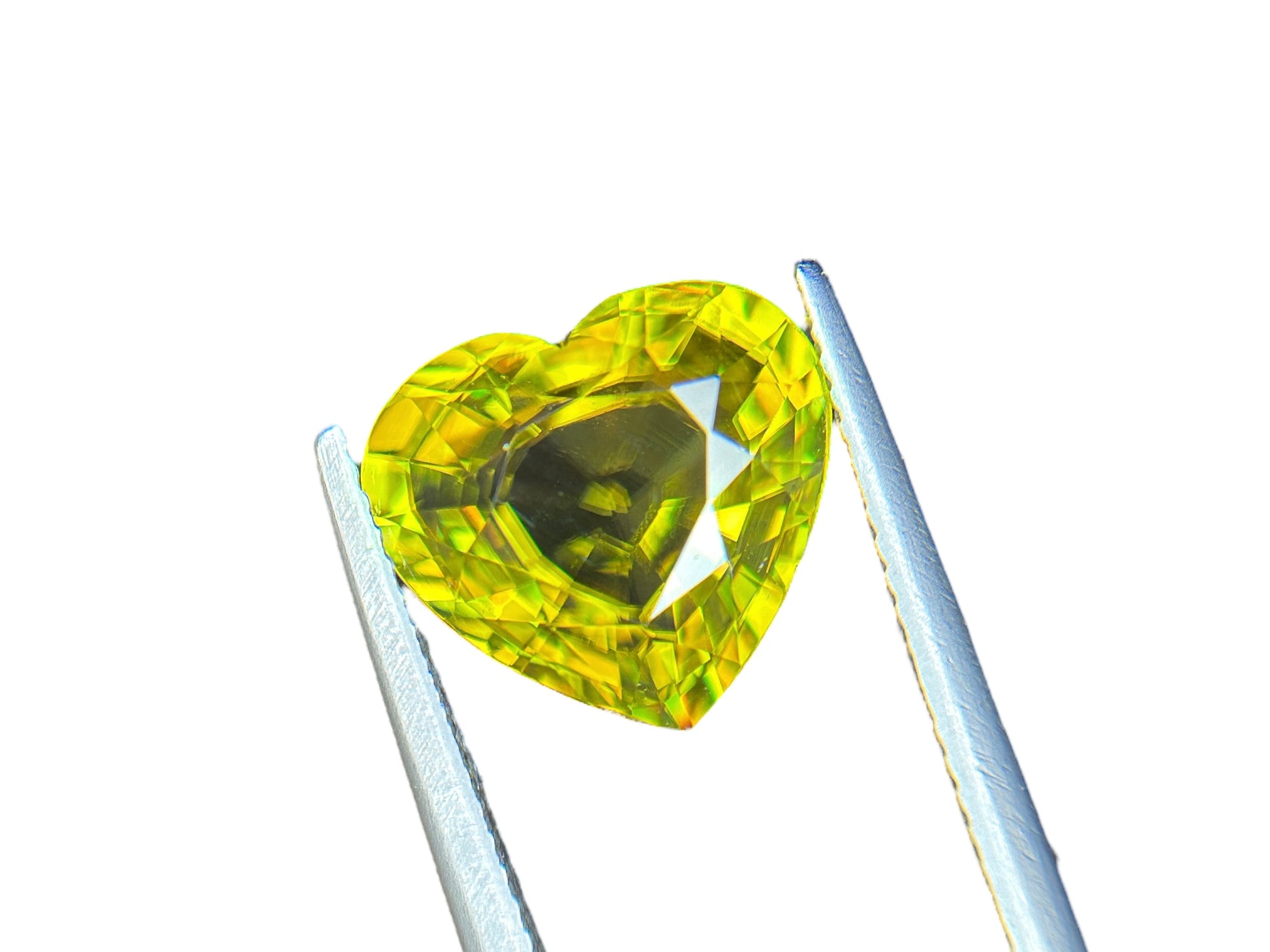 5.65 CT NATURAL TITANIUM SPHENE