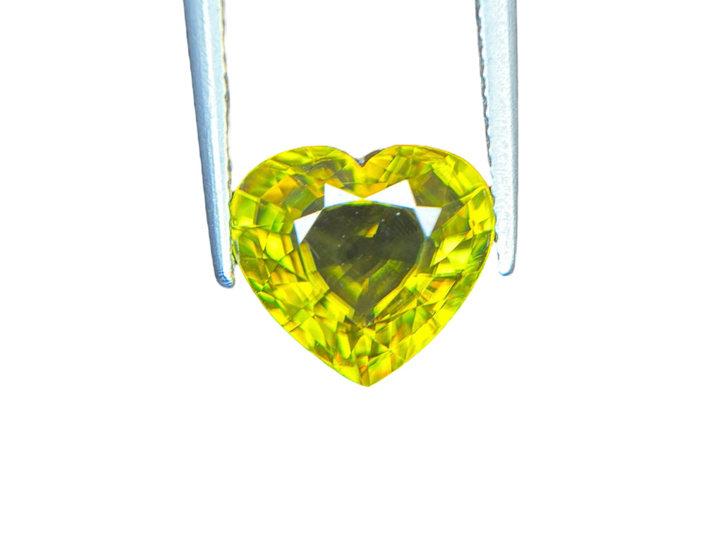 5.65 CT NATURAL TITANIUM SPHENE