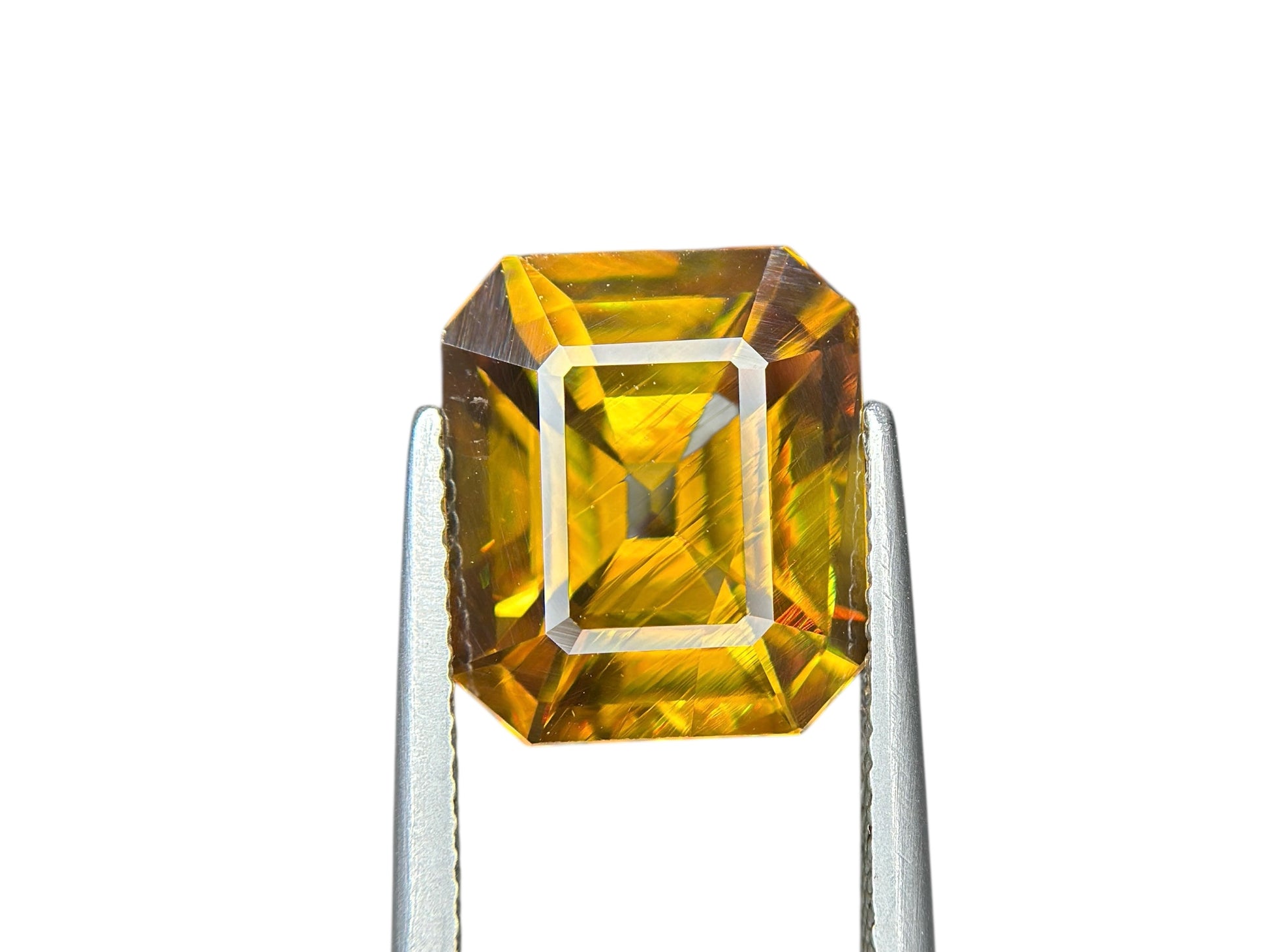 8.43 CT NATURAL TITANIUM SPHENE