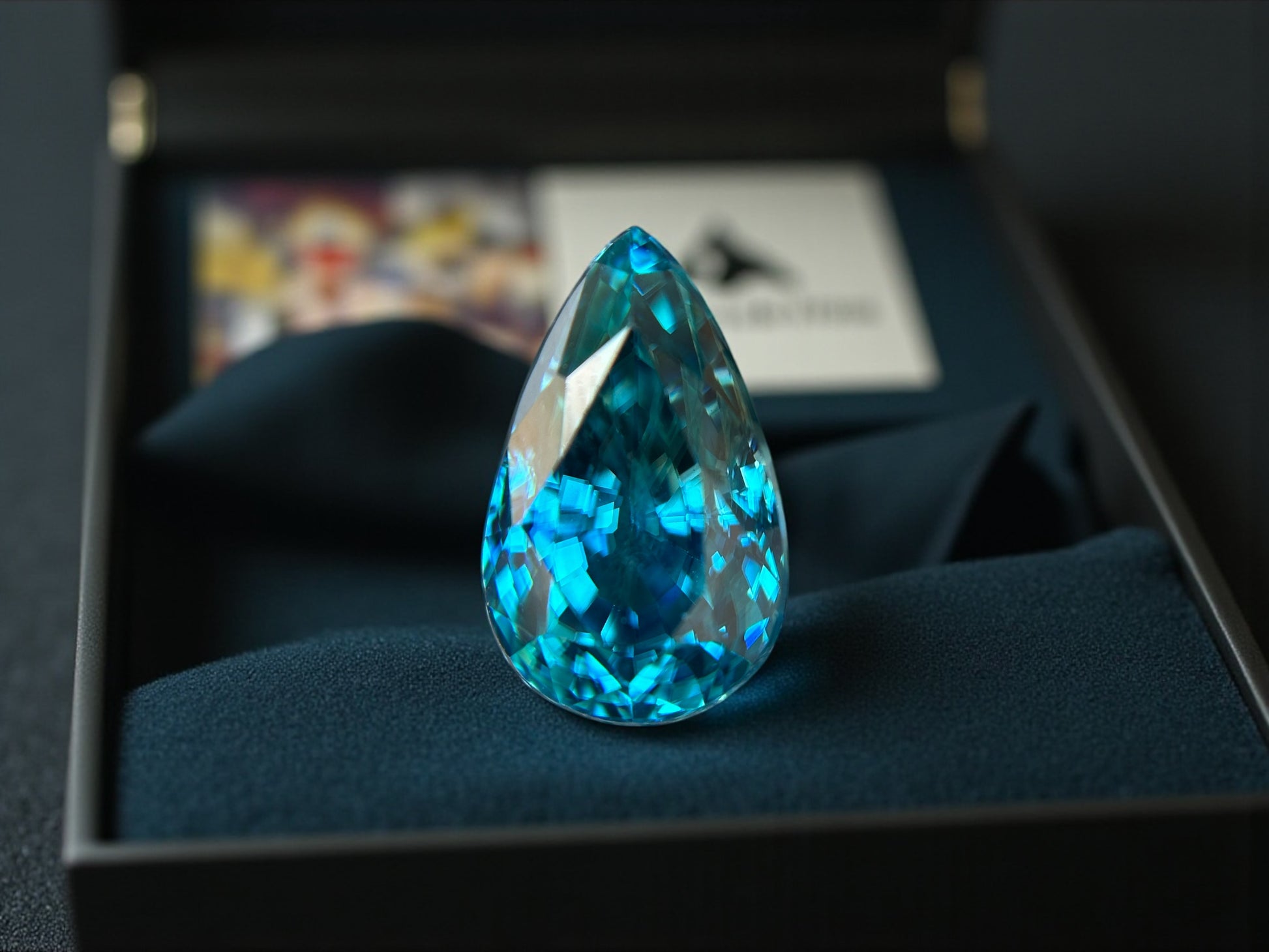 11.75 CT PREMIUM QUALITY CAMBODIA NATURAL ZIRCON