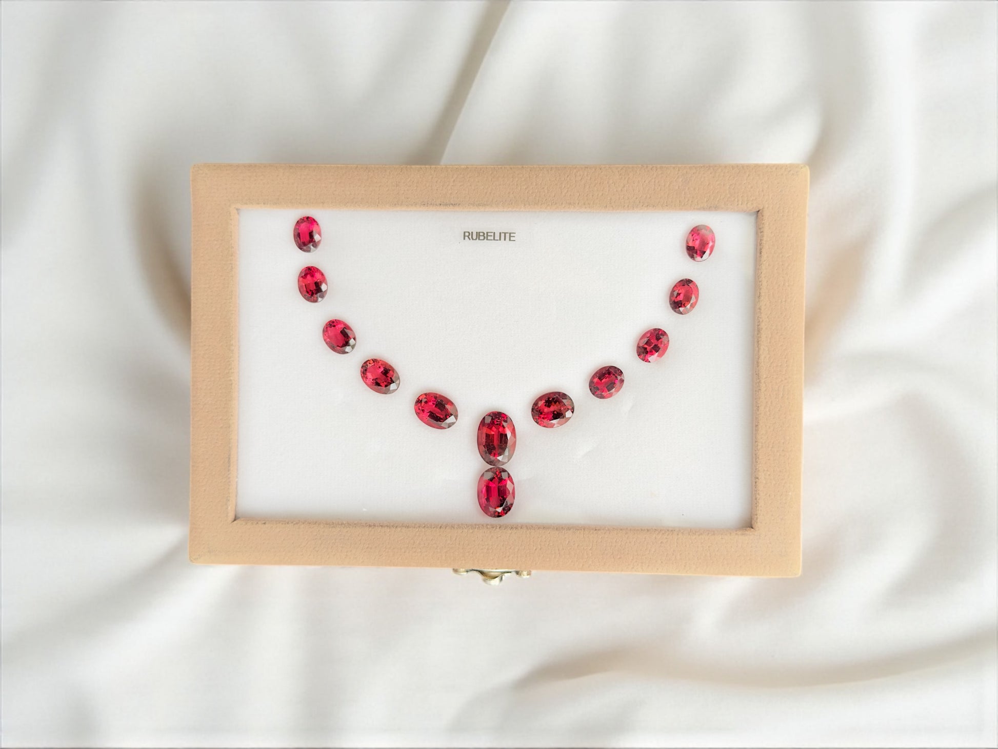 39.81 CT TOP NATURAL RUBELITE NECKLACE SET