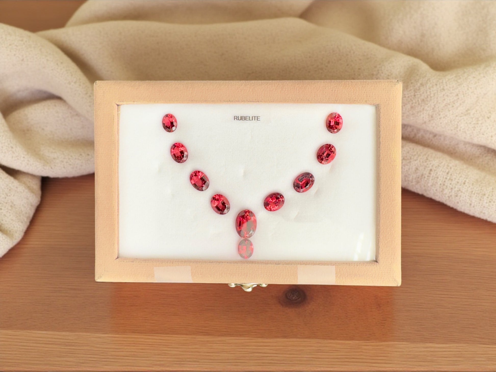39.39  CT TOP NATURAL RUBELITE NECKLACE SET