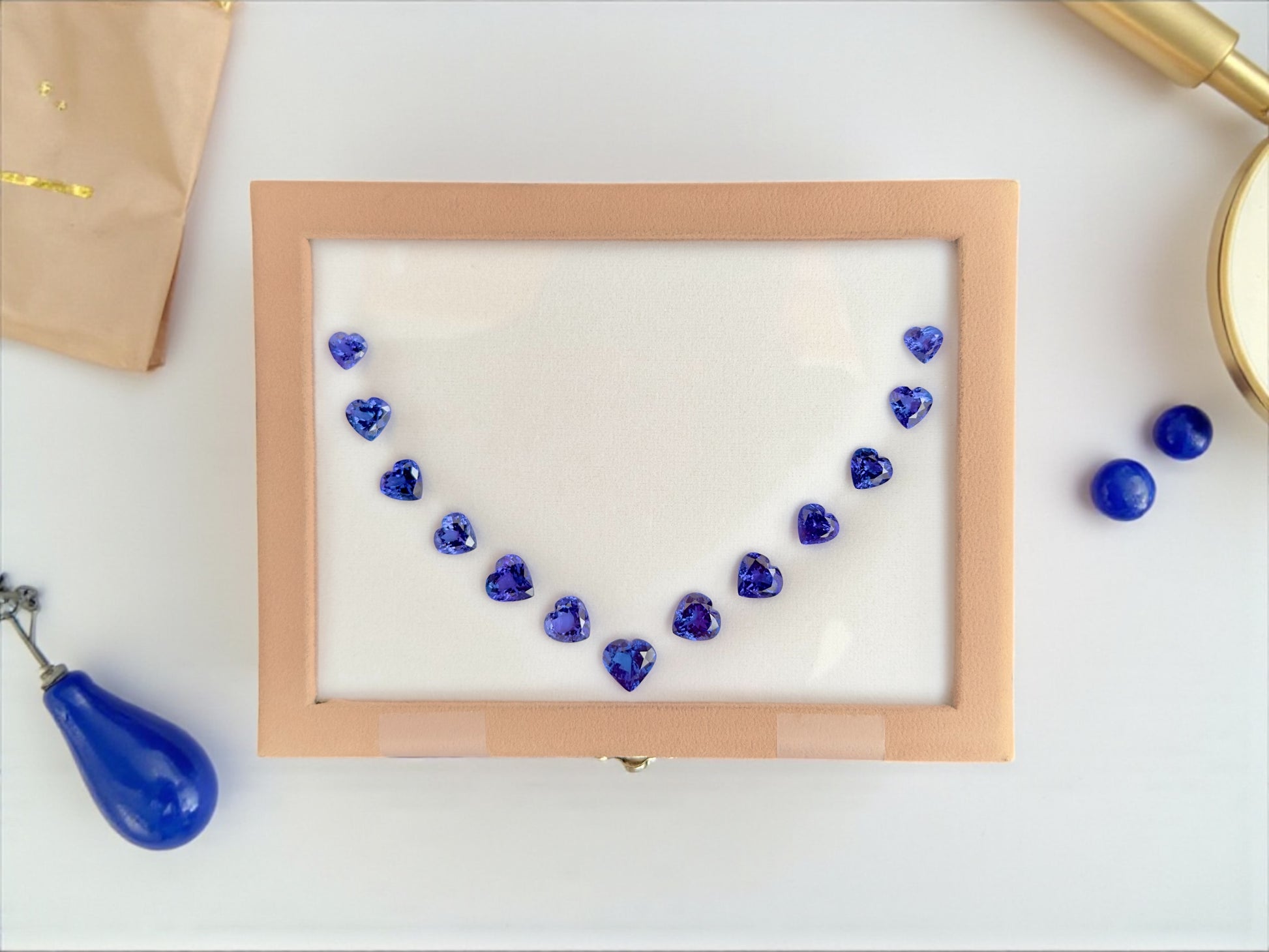 61.43 CT NATURAL  TANZANITE  HEART SHAPED TANZANITE SET