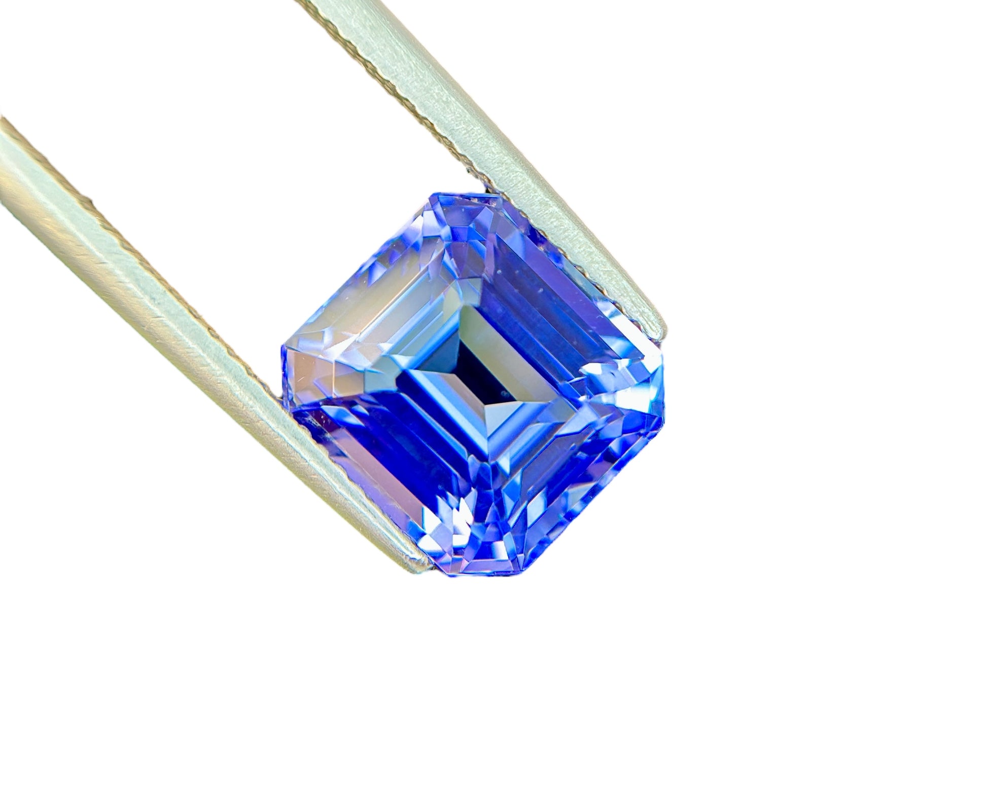 7.08 CT NATURAL NO HEAT TANZANITE WITH INTENSE BLUE COLOR