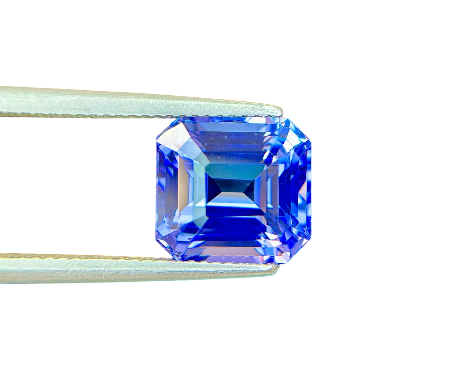 7.08 CT NATURAL NO HEAT TANZANITE WITH INTENSE BLUE COLOR