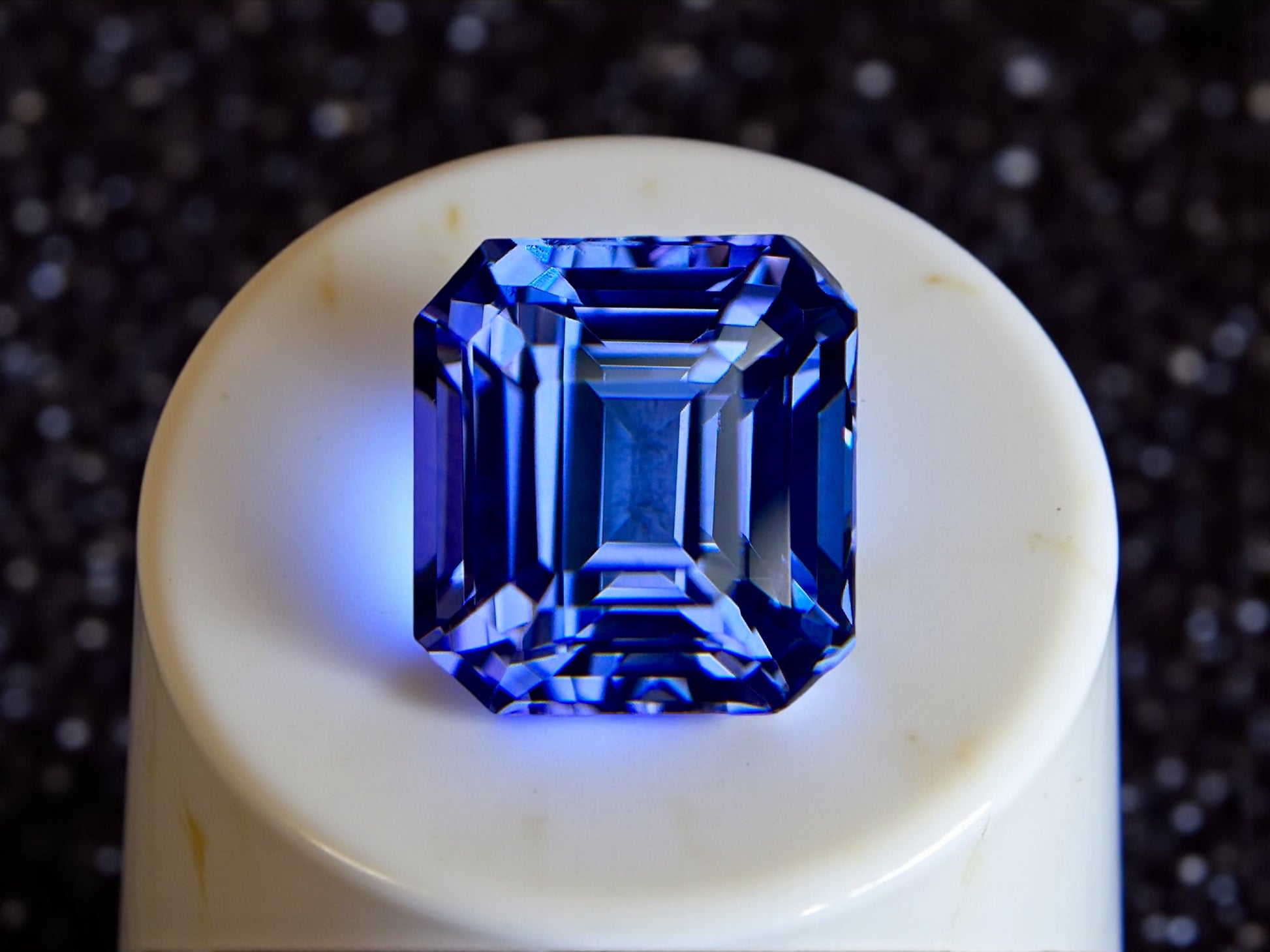 7.08 CT NATURAL NO HEAT TANZANITE WITH INTENSE BLUE COLOR