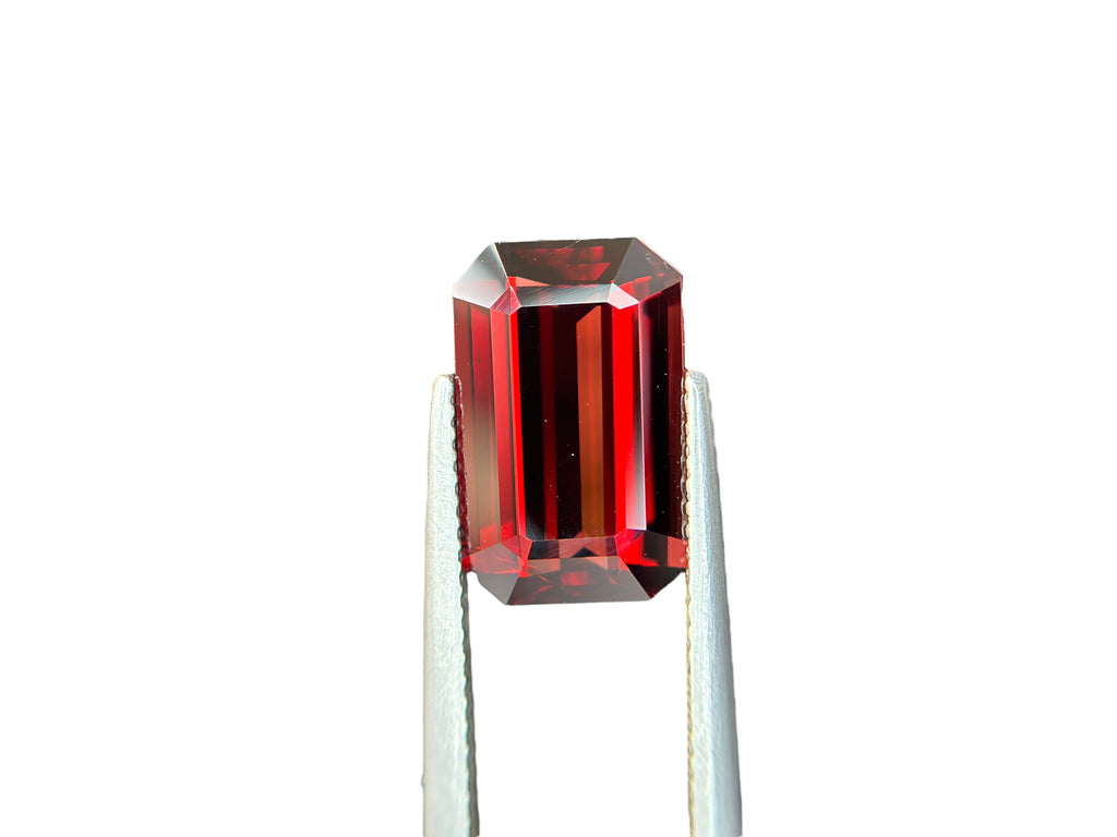 6.75 CT NATURAL TOP RED SPINEL - BURMA LUXURY GEMSTONE