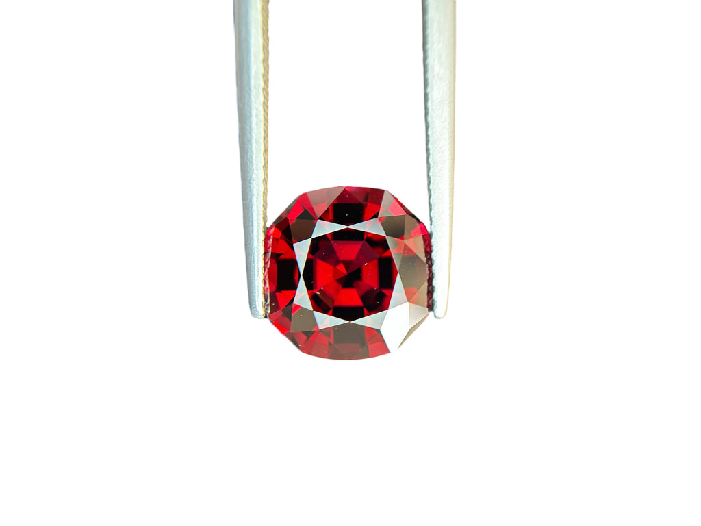 5.49 CT NATURAL TOP RED SPINEL - BURMA LUXURY GEMSTONE