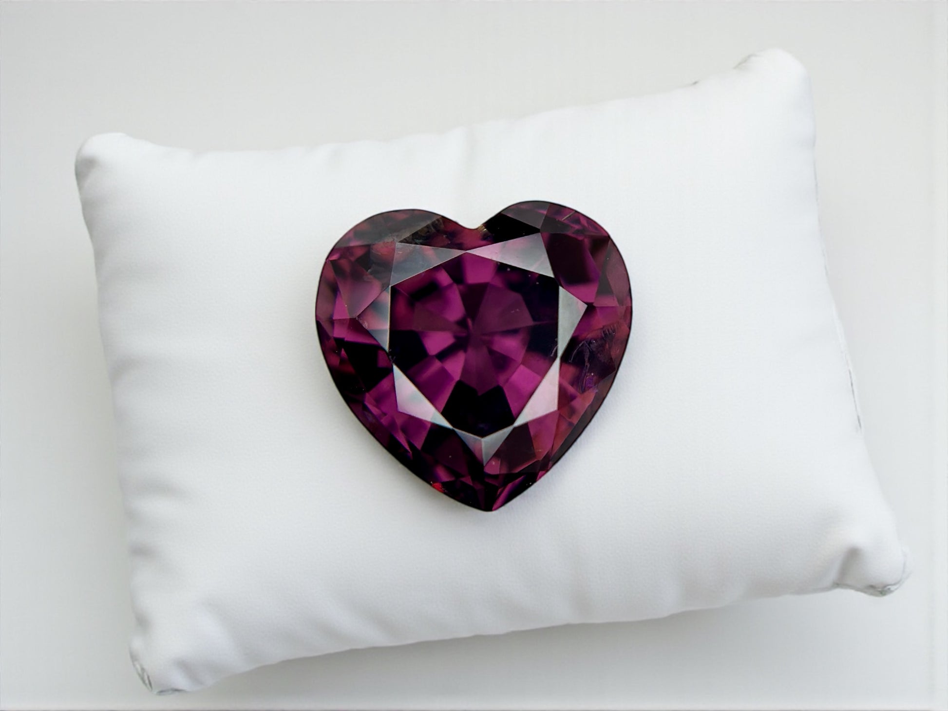 3.29 CT NATURAL DEEP PURPLISH PINK SPINEL - BURMA LUXURY GEMSTONE