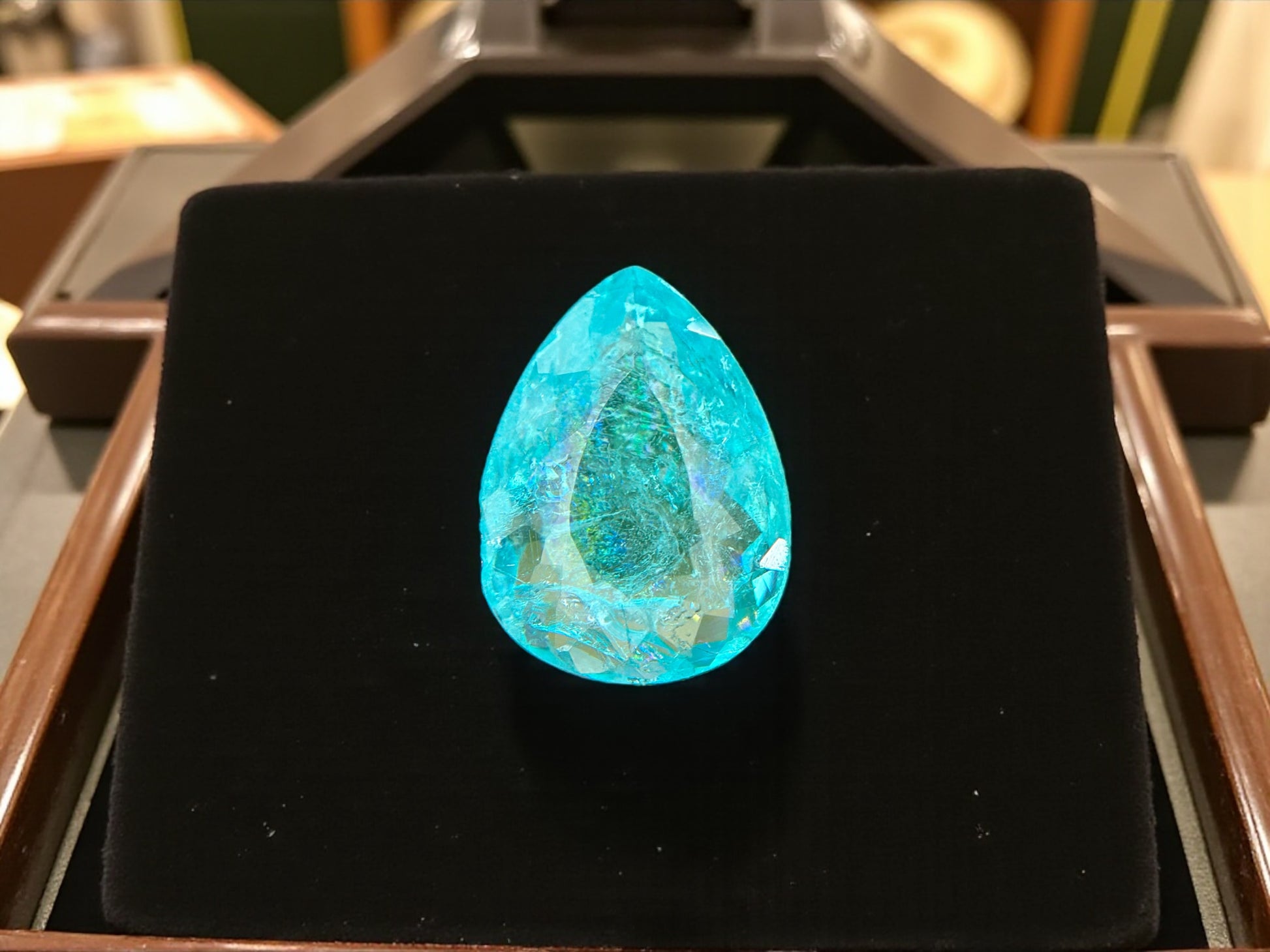 4.79 CT NEON BLUE NATURAL PARAIBA TOP QUALITY