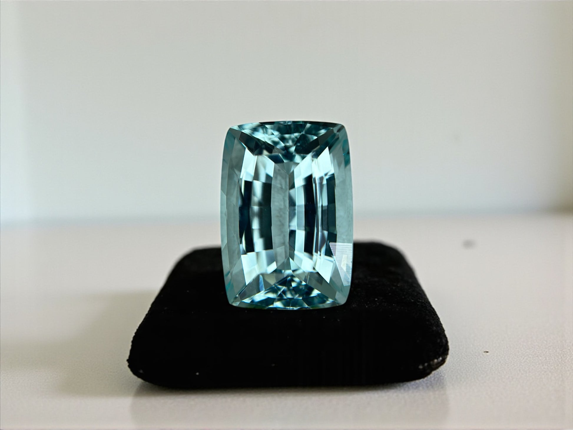 5.41 CT GREENISH BLUE NATURAL PARAIBA FINE QUALITY