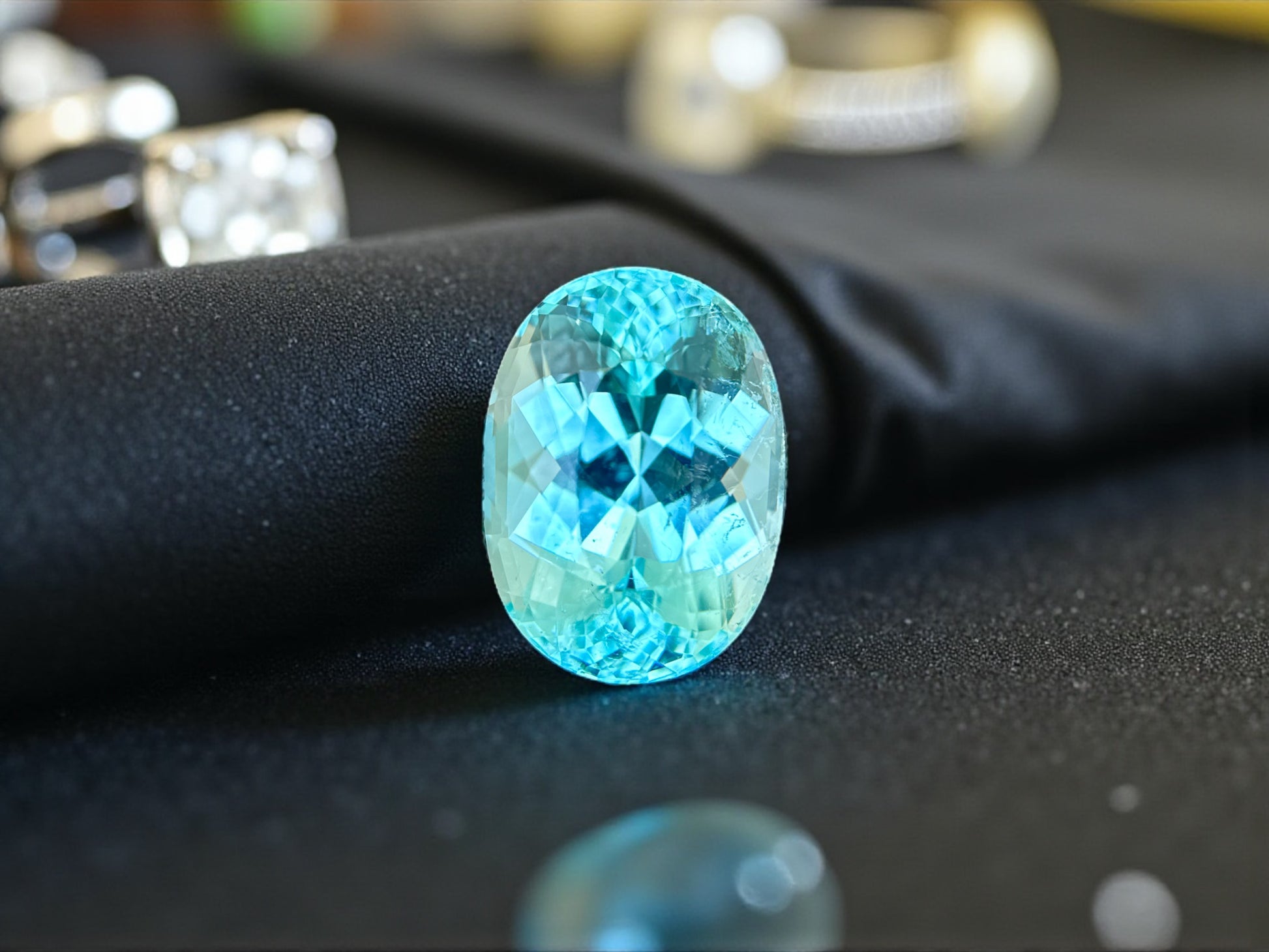 12.42 CT NEON LIGHT BLUE NATURAL PARAIBA FINE QUALITY