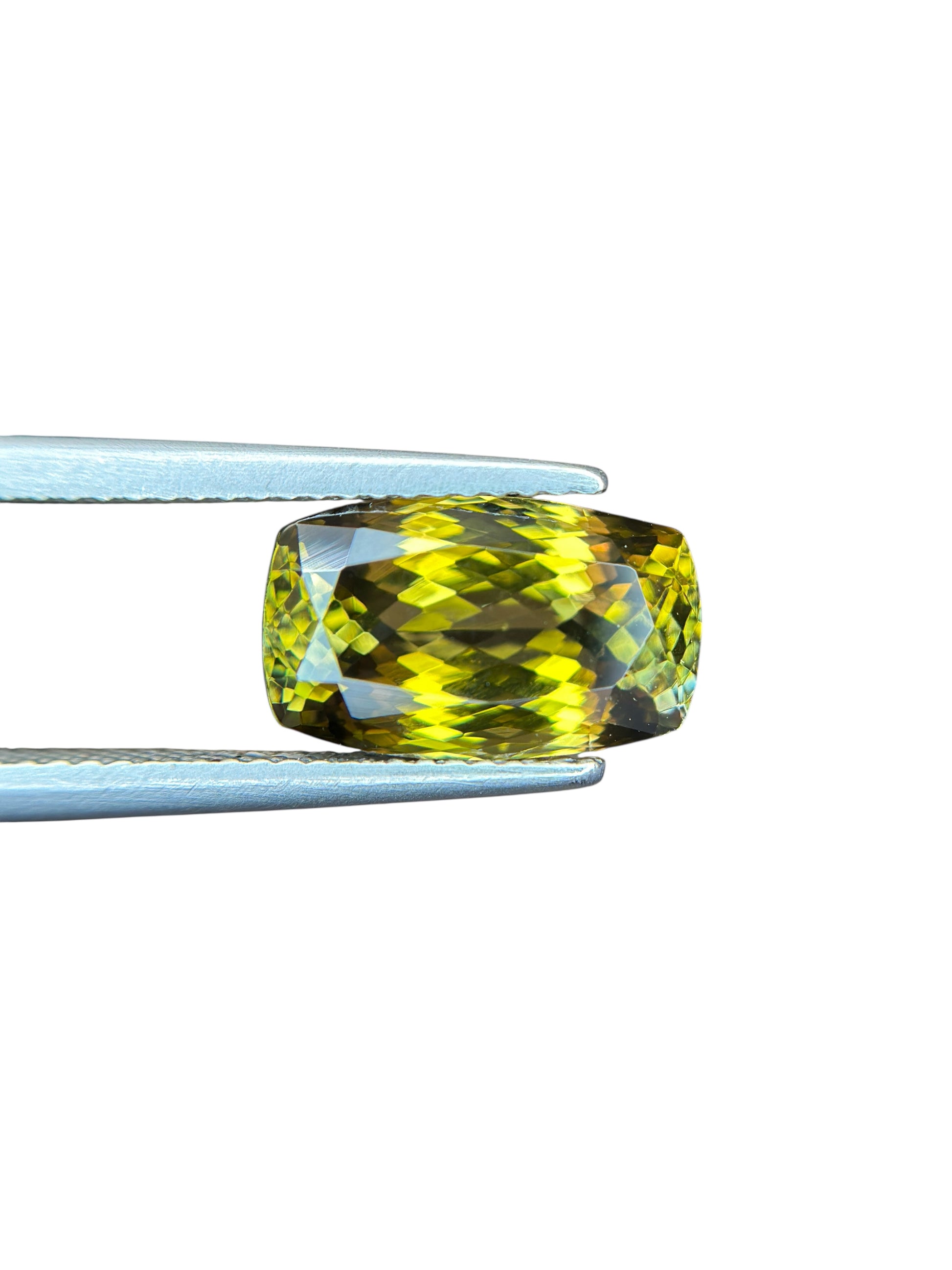 5.87 CT NATURAL TANZANITE WITH INTENSE YELLOW COLOR