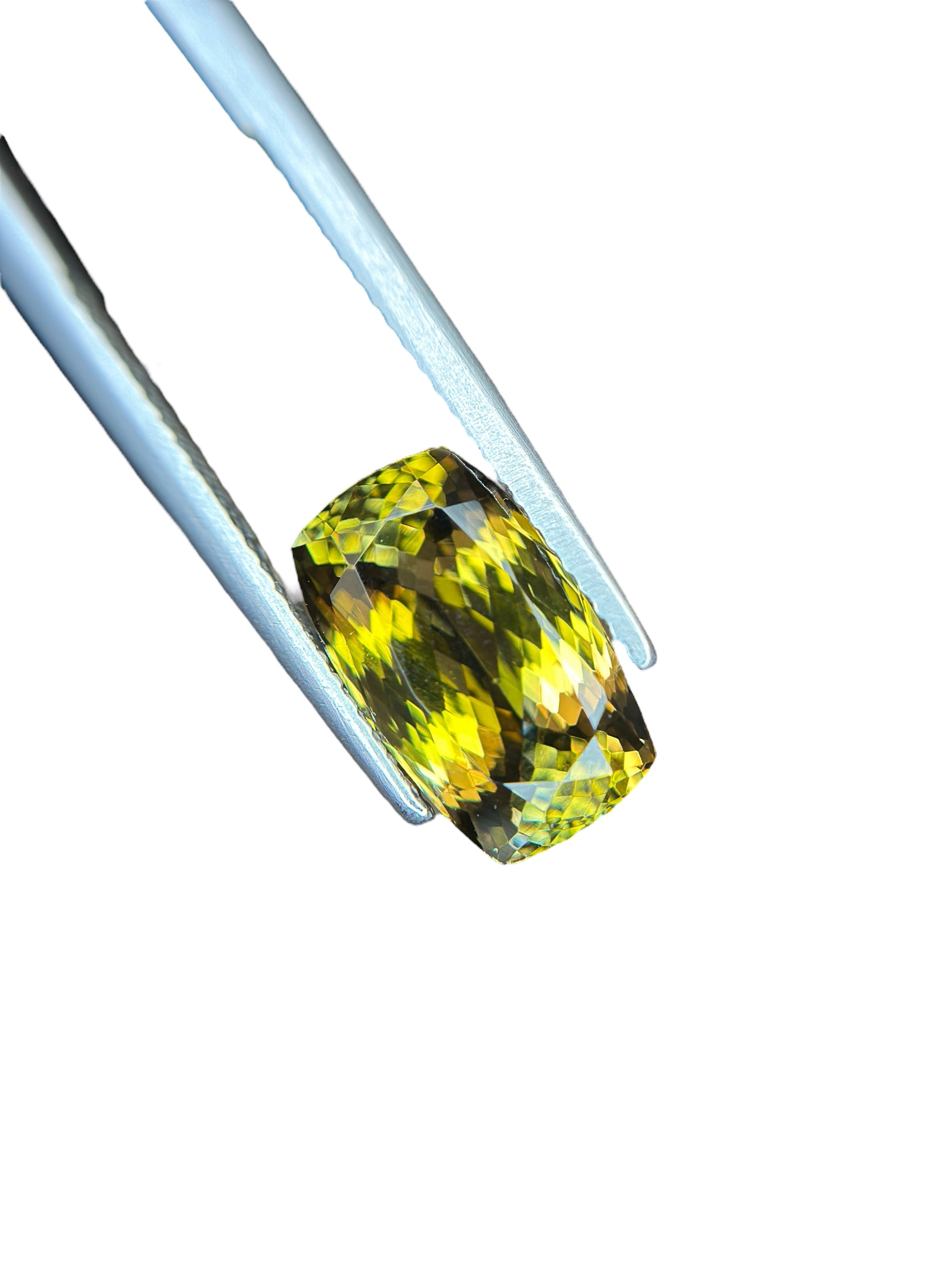 5.87 CT NATURAL TANZANITE WITH INTENSE YELLOW COLOR