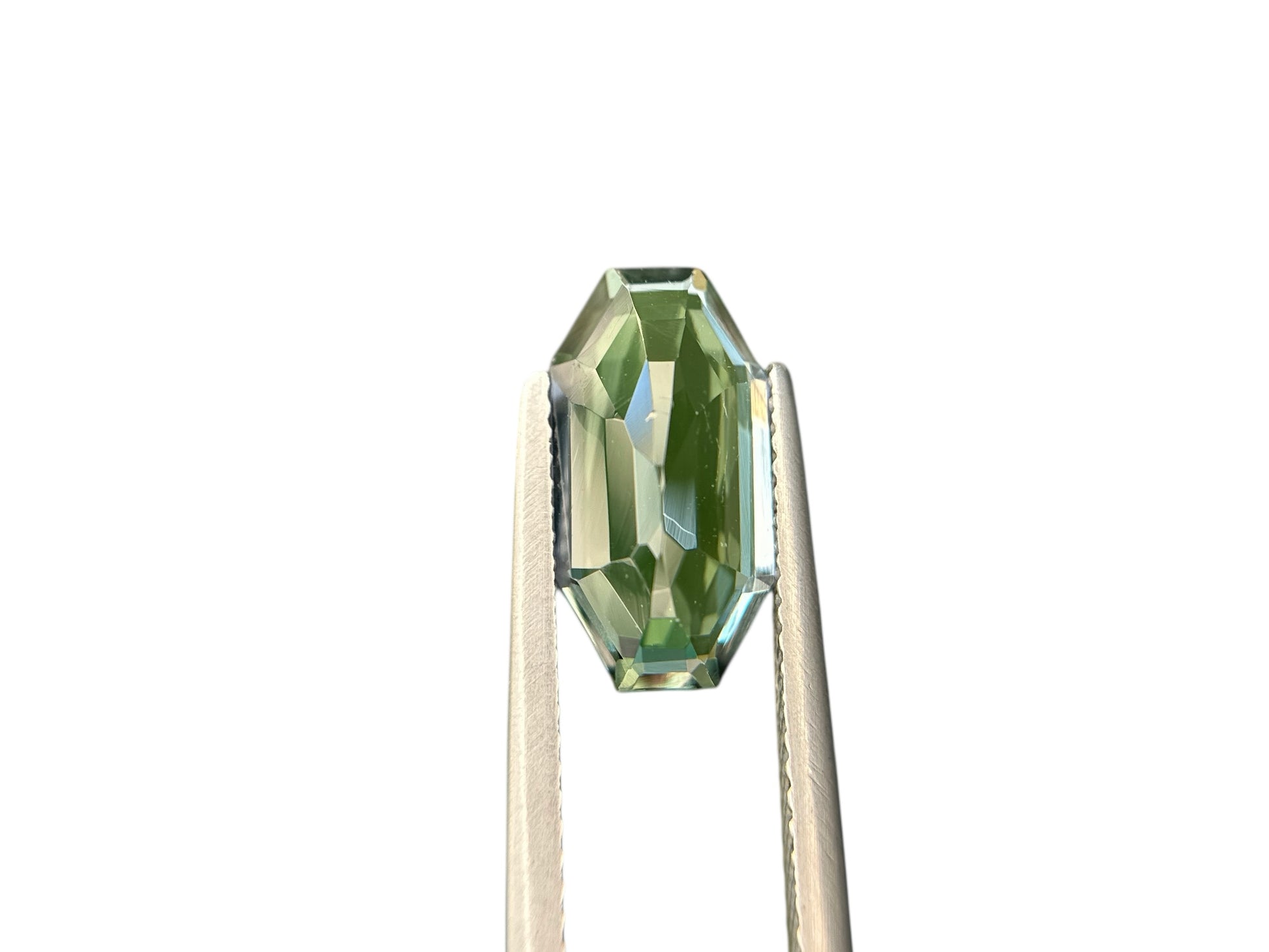 3.66 CT NATURAL TANZANITE WITH INTENSE GREEN COLOR