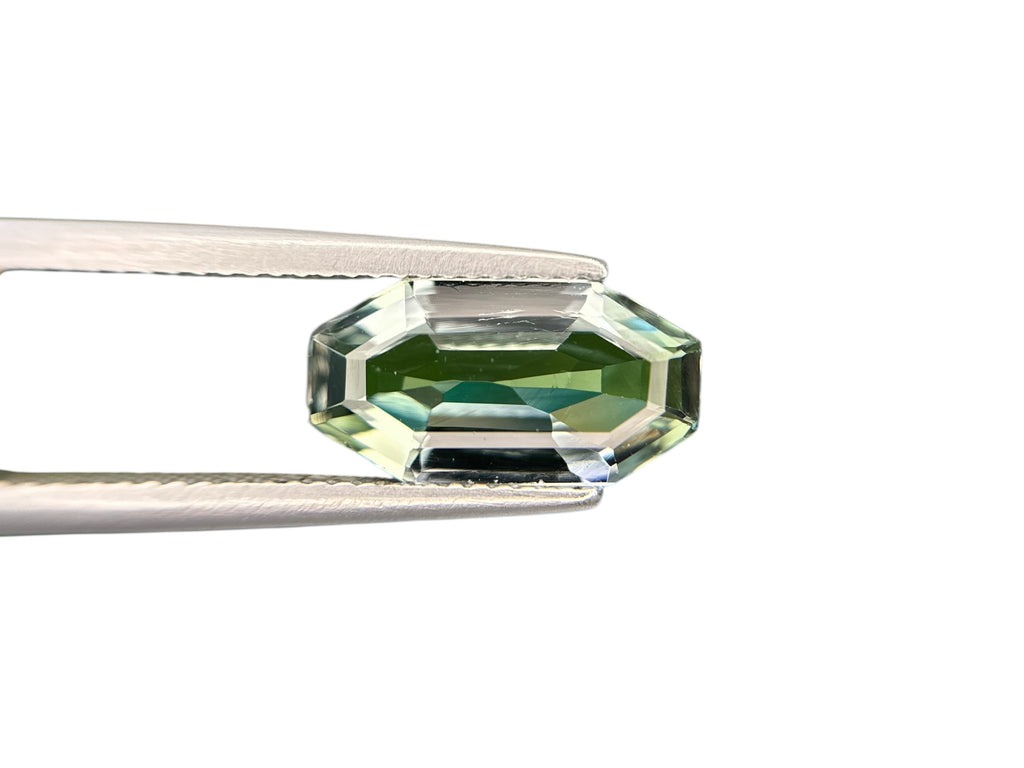 3.66 CT NATURAL TANZANITE WITH INTENSE GREEN COLOR