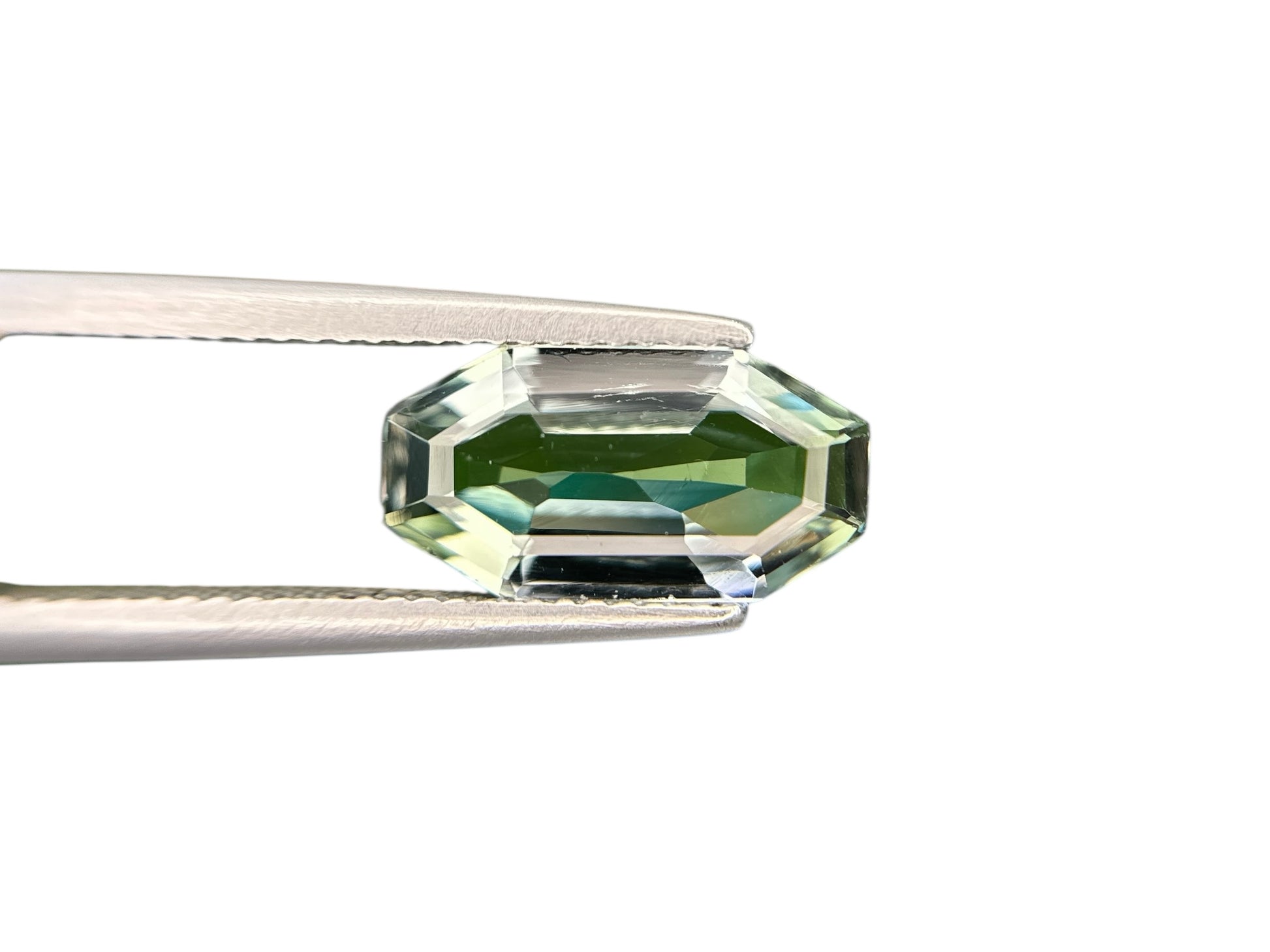 3.66 CT NATURAL TANZANITE WITH INTENSE GREEN COLOR