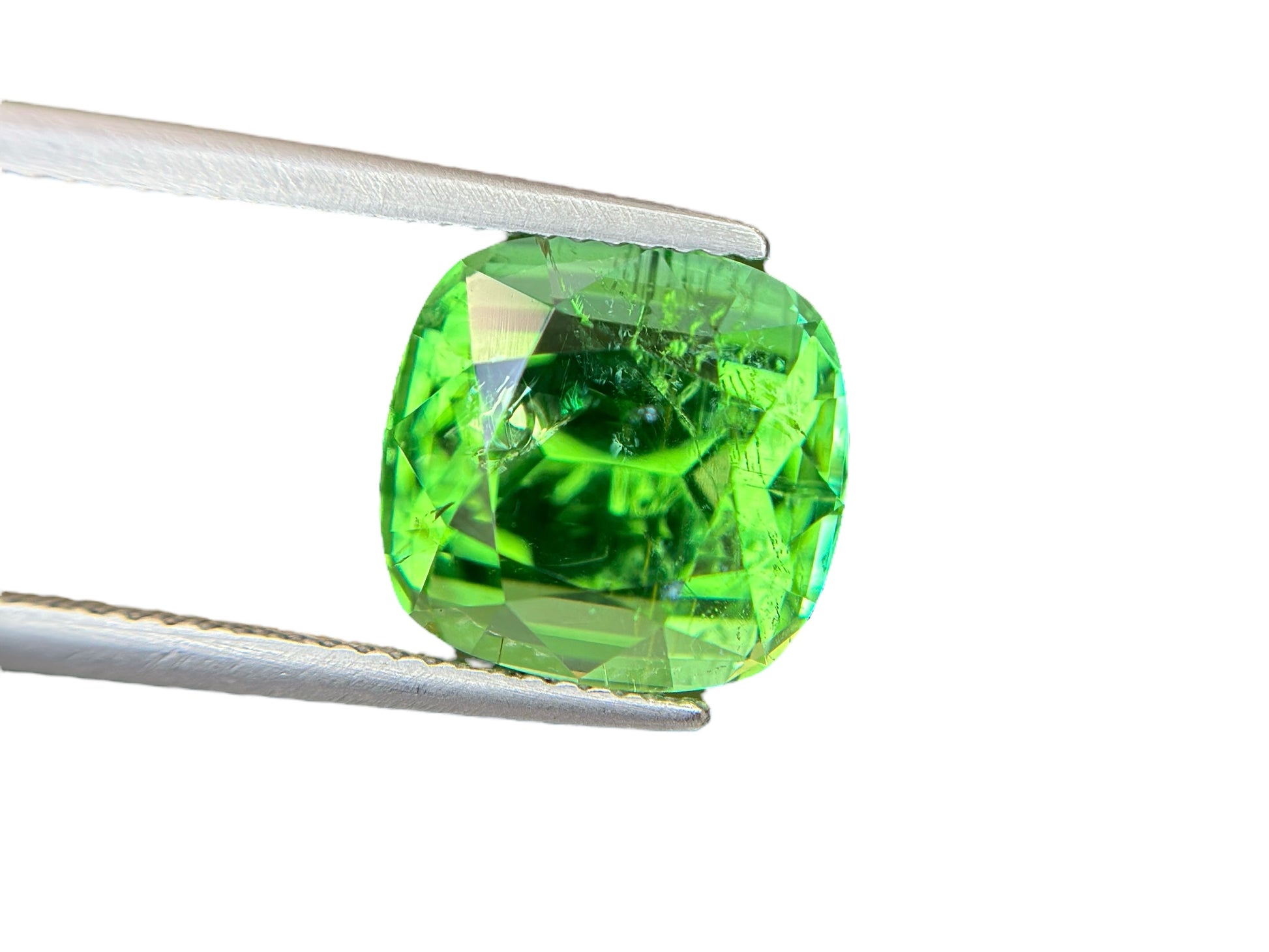 8.56 CT GREEN NATURAL PARAIBA MOZAMBIQUE  FINE QUALITY