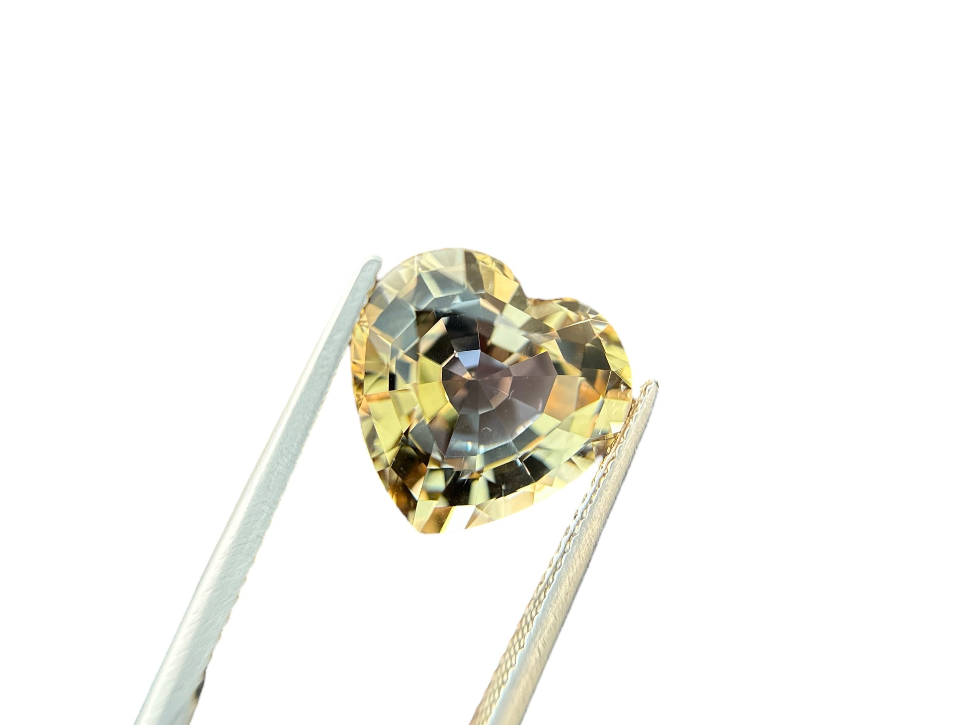8.78 CT NATURAL TANZANITE WITH INTENSE YELLOW COLOR