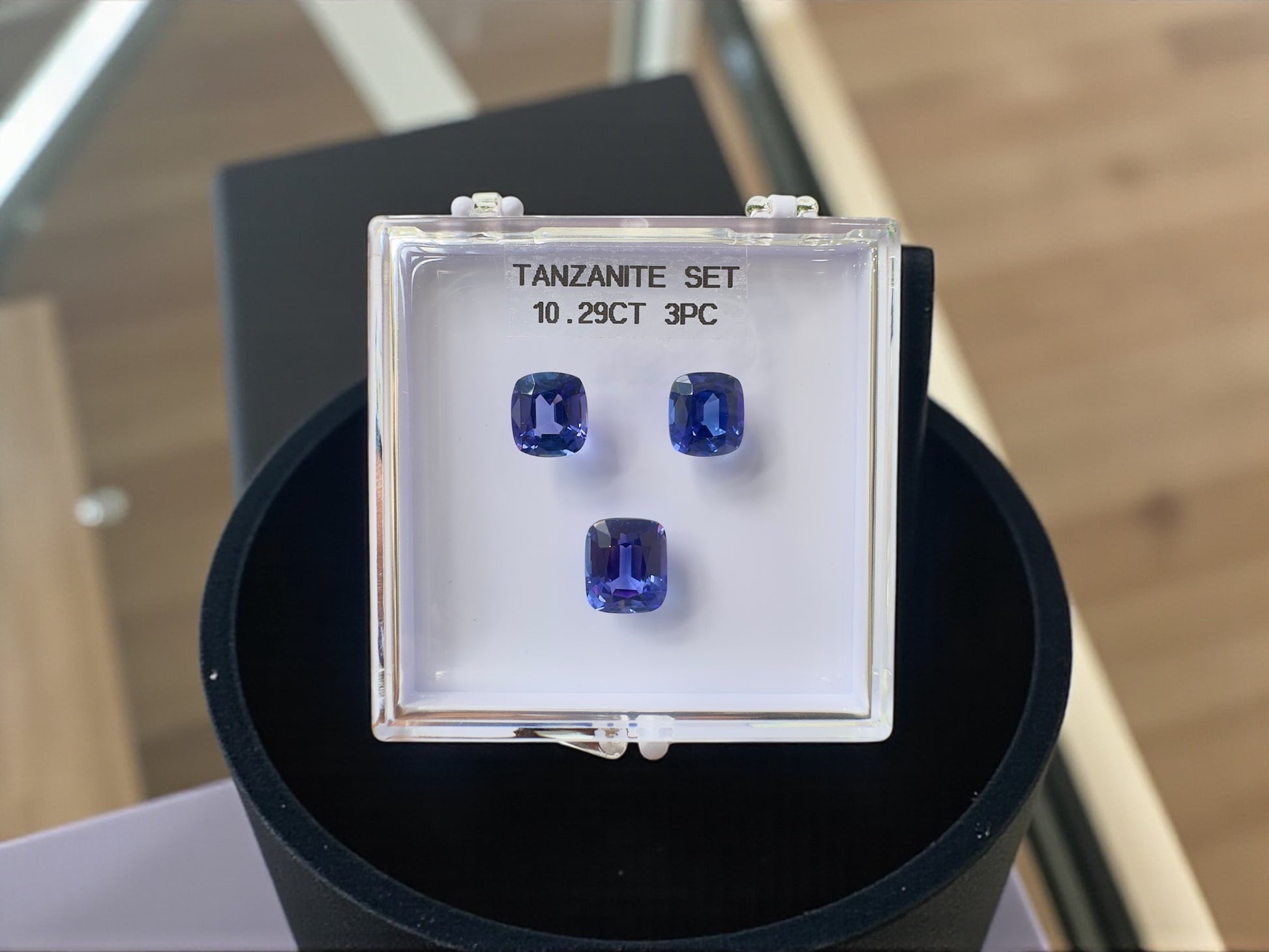 10.29 CT NATURAL NO HEAT TANZANITE SET