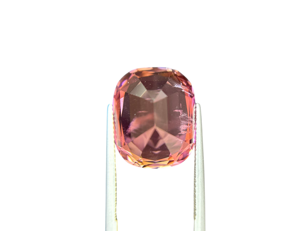 5.87 CT NATURAL TOURMALINE WITH INTENSE PINK COLOR