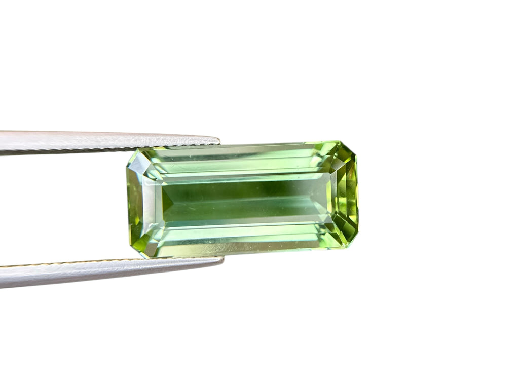 21.50 CT NATURAL TOURMALINE WITH MINT GREEN COLOR