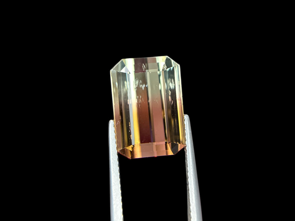 14.02 CT NATURAL TOURMALINE WITH PINK BI COLOR