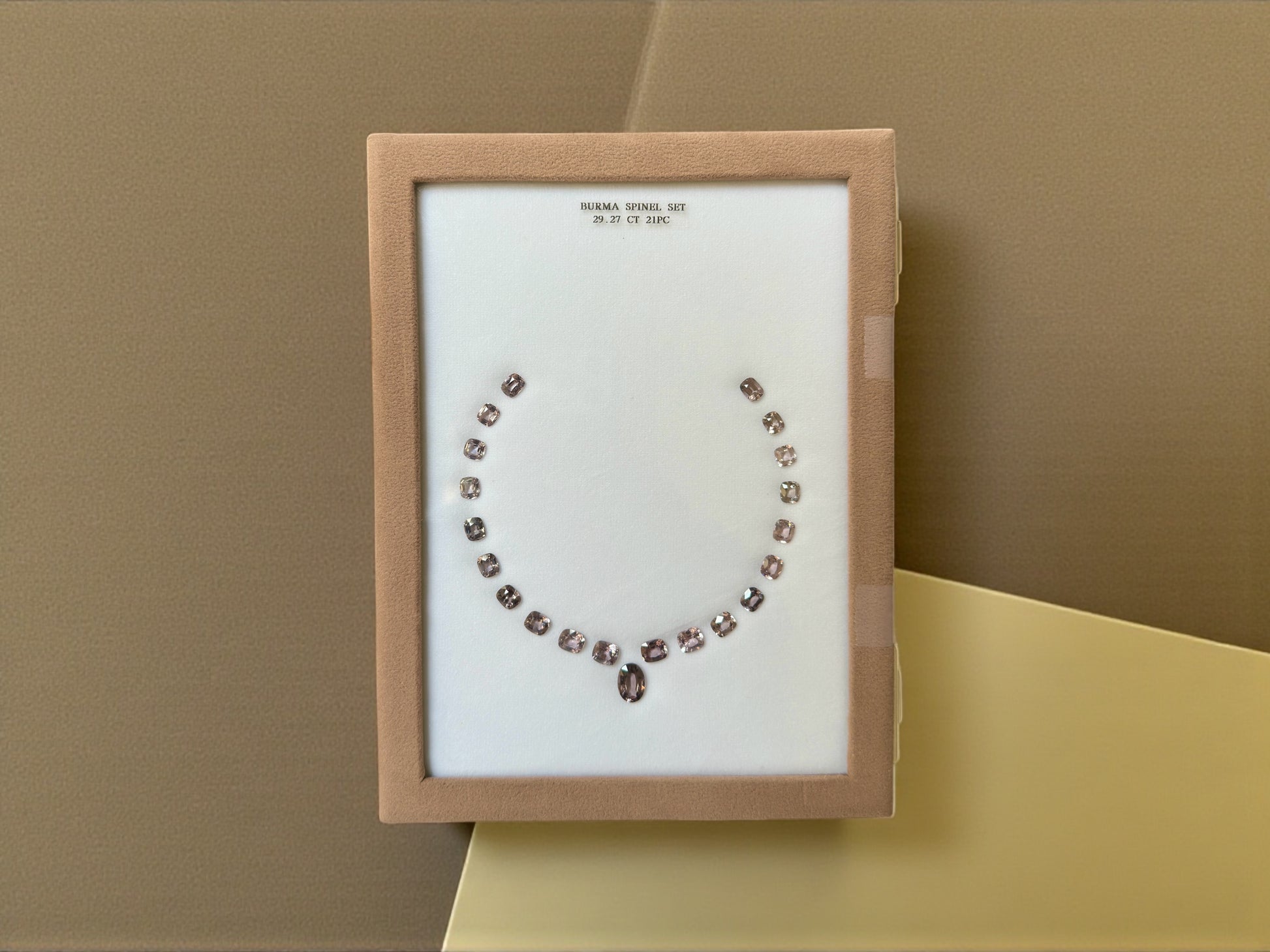 29.27 CT NATURAL SPINEL CUSHION SHAPE SET