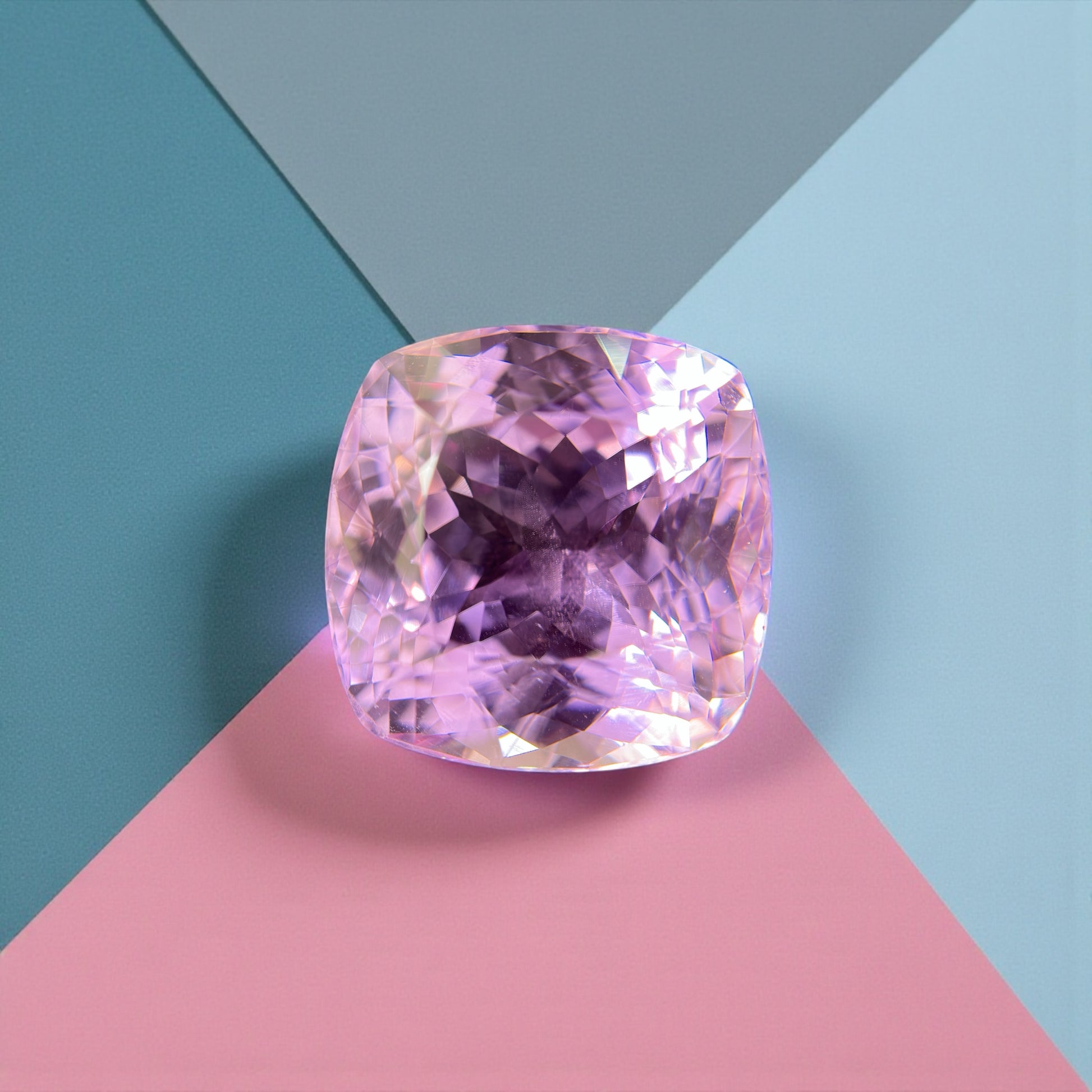 74.48 CT NATURAL KUNZITE WITH PINK  COLOR