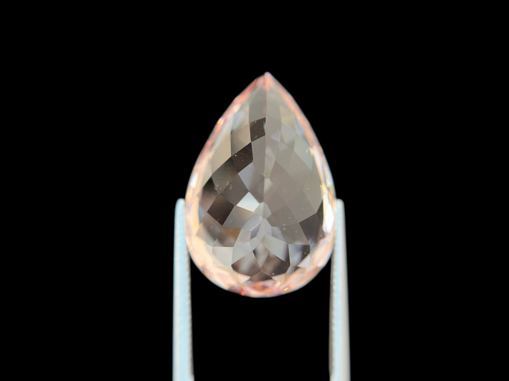 38.80 CT NATURAL MORGANITE WITH PINK  COLOR
